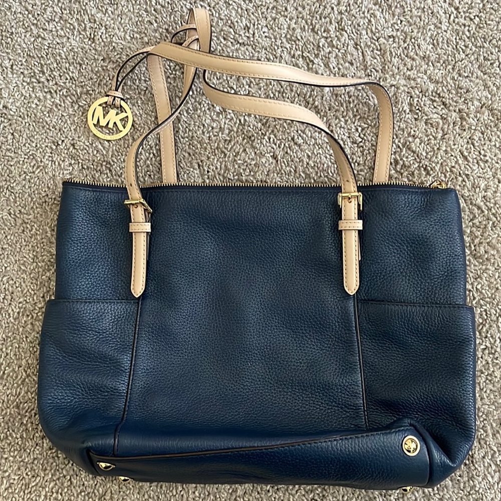 Leather navy blue Michael Kors tote bag